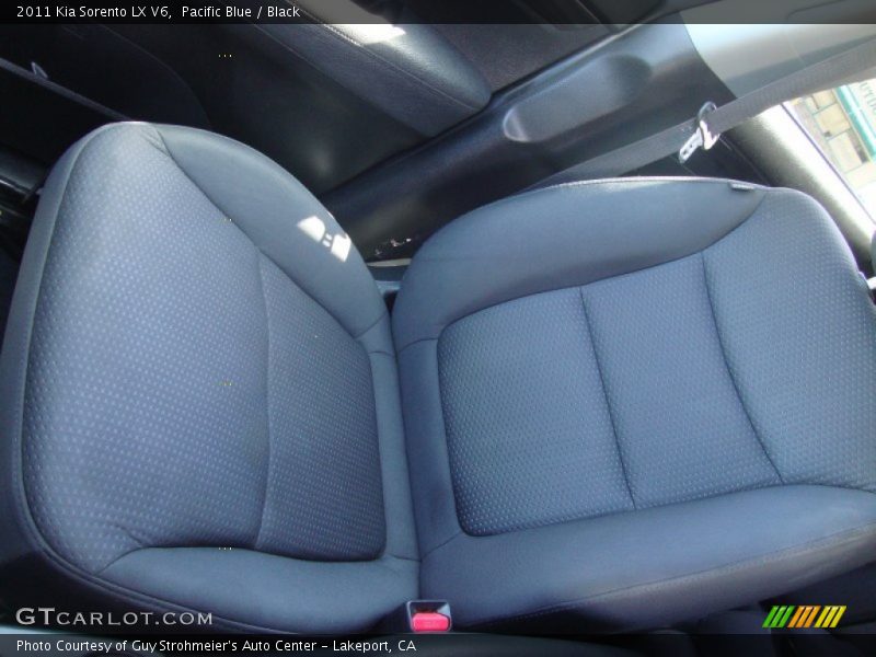 Pacific Blue / Black 2011 Kia Sorento LX V6