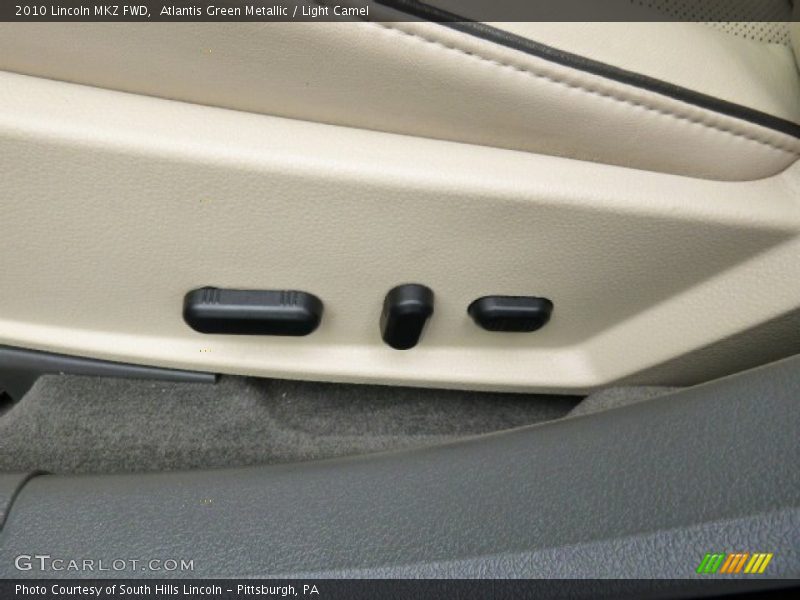 Atlantis Green Metallic / Light Camel 2010 Lincoln MKZ FWD
