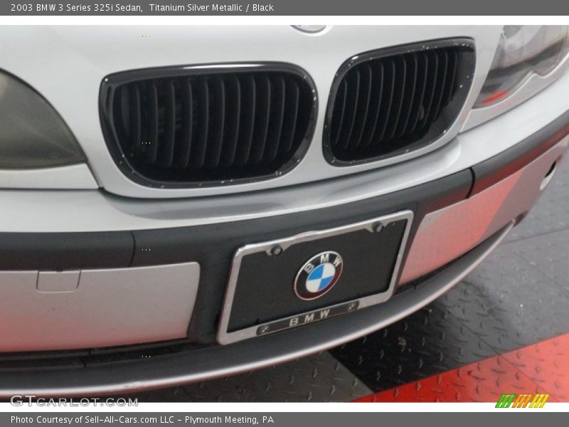Titanium Silver Metallic / Black 2003 BMW 3 Series 325i Sedan