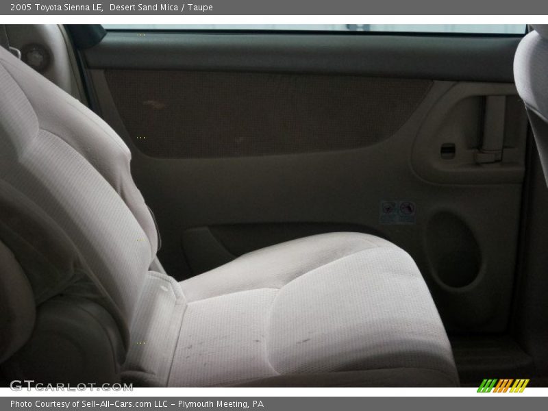 Desert Sand Mica / Taupe 2005 Toyota Sienna LE