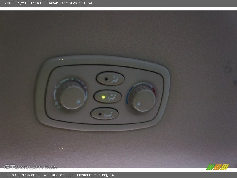 Desert Sand Mica / Taupe 2005 Toyota Sienna LE