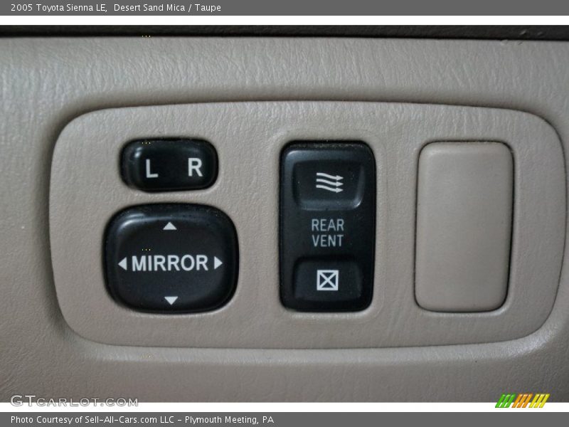 Desert Sand Mica / Taupe 2005 Toyota Sienna LE