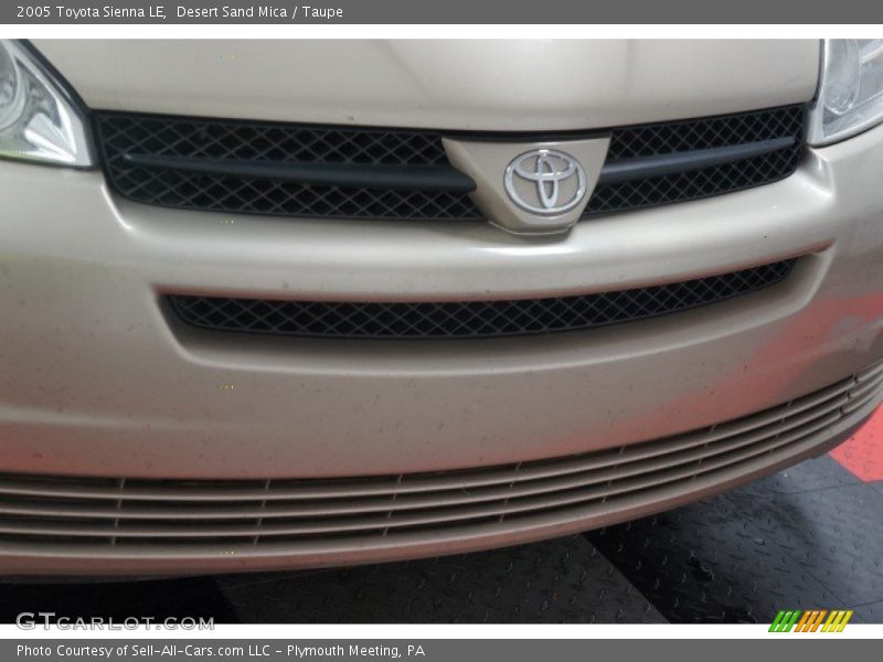 Desert Sand Mica / Taupe 2005 Toyota Sienna LE