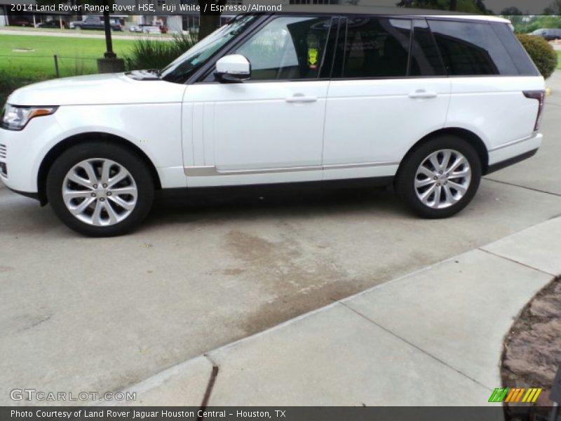 Fuji White / Espresso/Almond 2014 Land Rover Range Rover HSE
