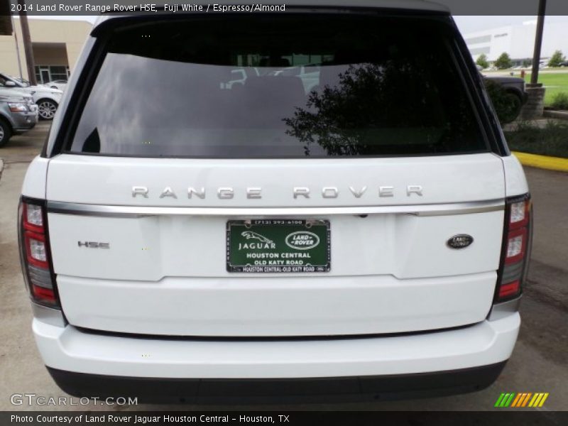 Fuji White / Espresso/Almond 2014 Land Rover Range Rover HSE