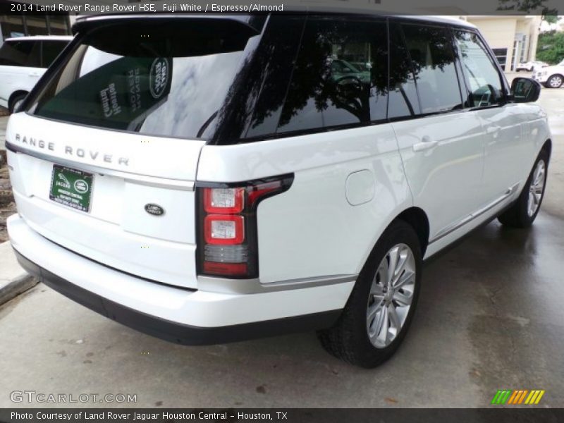 Fuji White / Espresso/Almond 2014 Land Rover Range Rover HSE