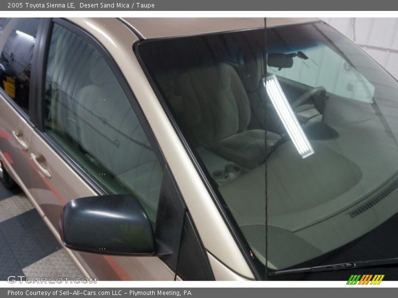 Desert Sand Mica / Taupe 2005 Toyota Sienna LE
