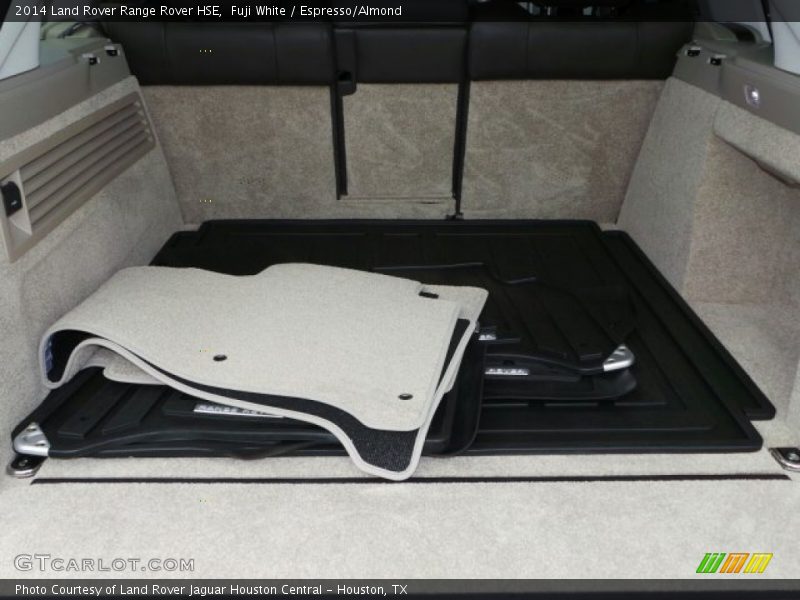 Fuji White / Espresso/Almond 2014 Land Rover Range Rover HSE