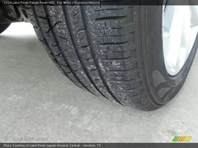 Fuji White / Espresso/Almond 2014 Land Rover Range Rover HSE