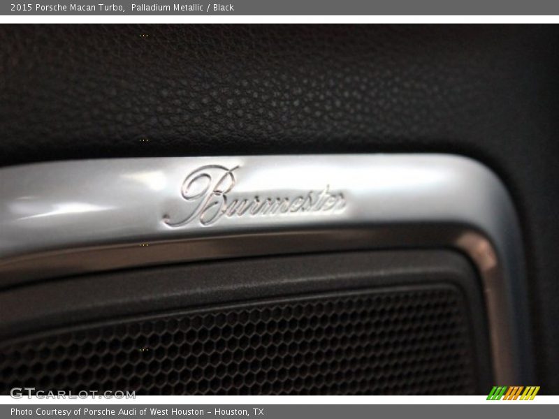 Palladium Metallic / Black 2015 Porsche Macan Turbo
