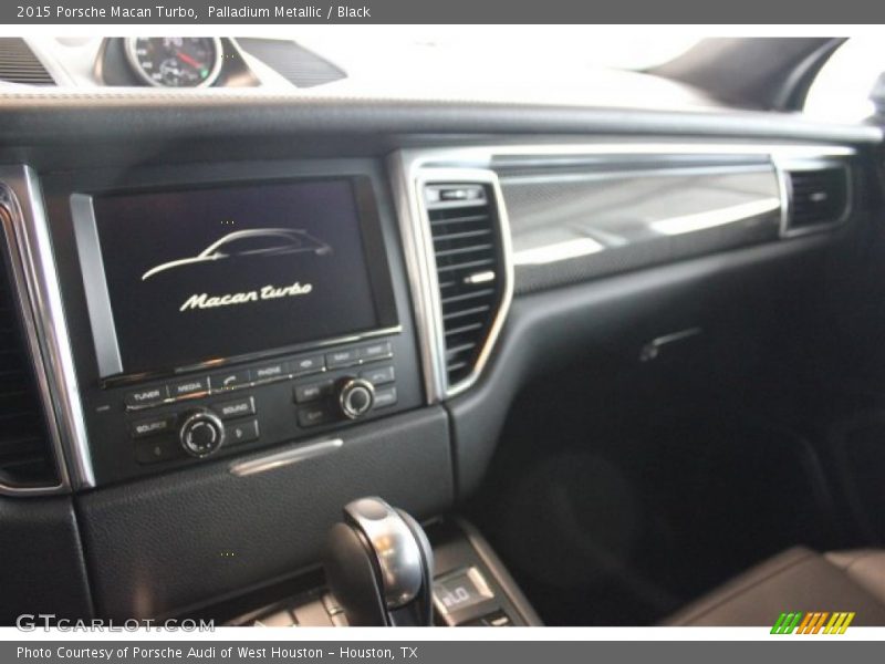 Palladium Metallic / Black 2015 Porsche Macan Turbo