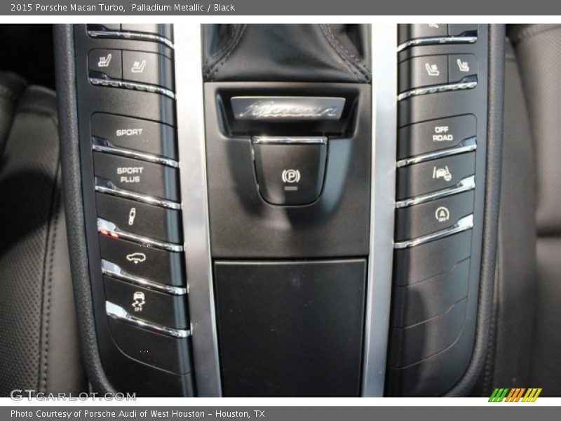 Palladium Metallic / Black 2015 Porsche Macan Turbo