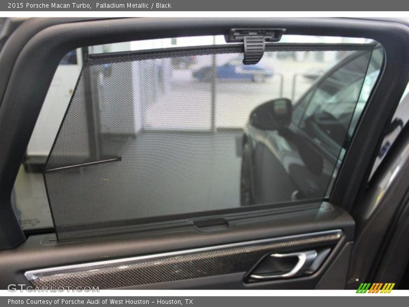 Palladium Metallic / Black 2015 Porsche Macan Turbo