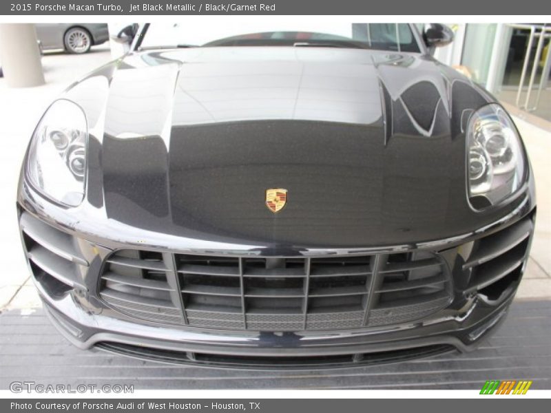 Jet Black Metallic / Black/Garnet Red 2015 Porsche Macan Turbo