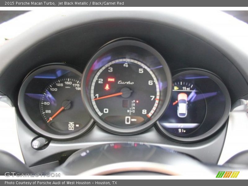 Jet Black Metallic / Black/Garnet Red 2015 Porsche Macan Turbo