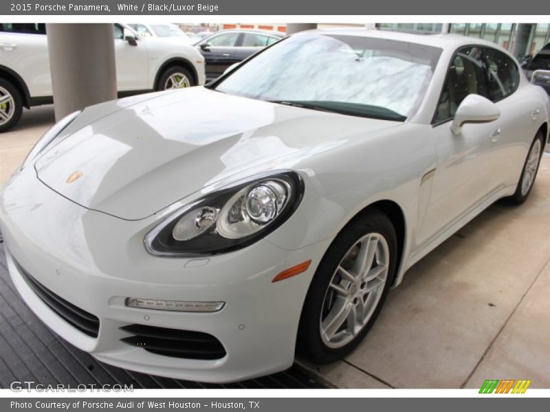 White / Black/Luxor Beige 2015 Porsche Panamera