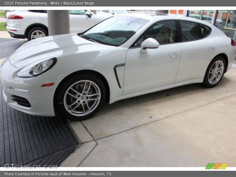 White / Black/Luxor Beige 2015 Porsche Panamera