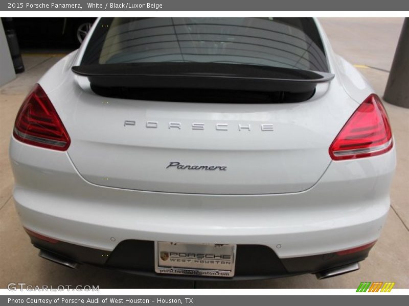 White / Black/Luxor Beige 2015 Porsche Panamera