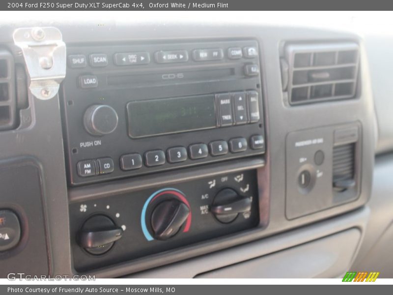 Oxford White / Medium Flint 2004 Ford F250 Super Duty XLT SuperCab 4x4