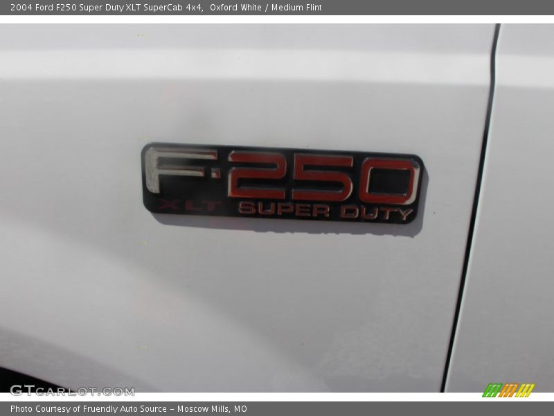 Oxford White / Medium Flint 2004 Ford F250 Super Duty XLT SuperCab 4x4
