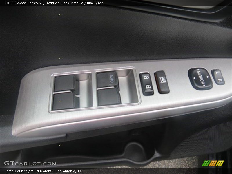 Attitude Black Metallic / Black/Ash 2012 Toyota Camry SE