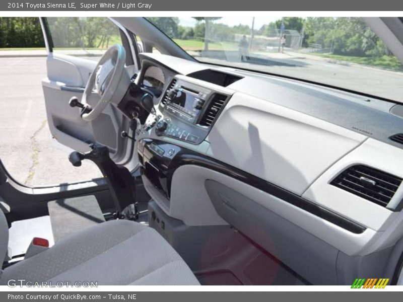 Super White / Light Gray 2014 Toyota Sienna LE