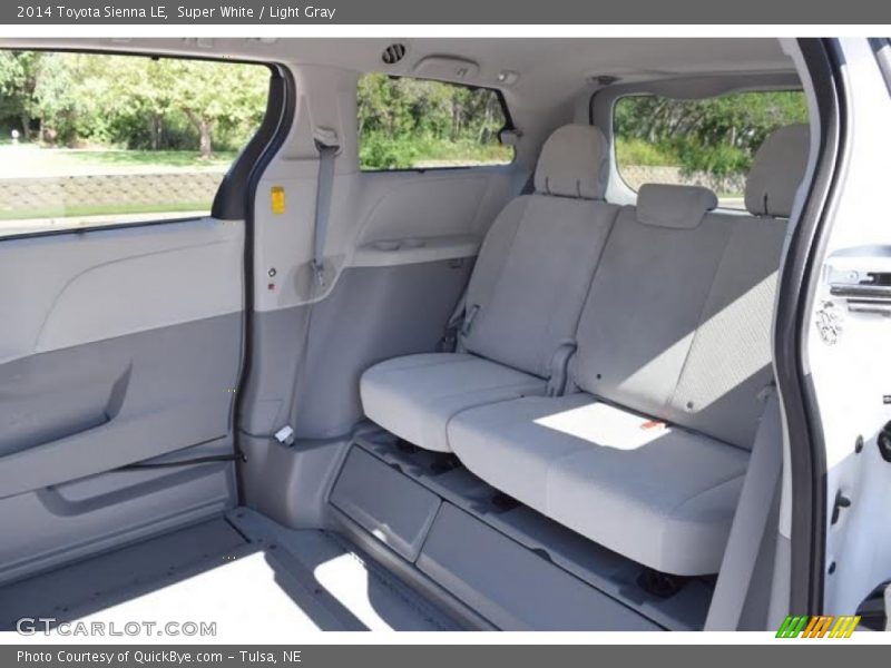 Super White / Light Gray 2014 Toyota Sienna LE