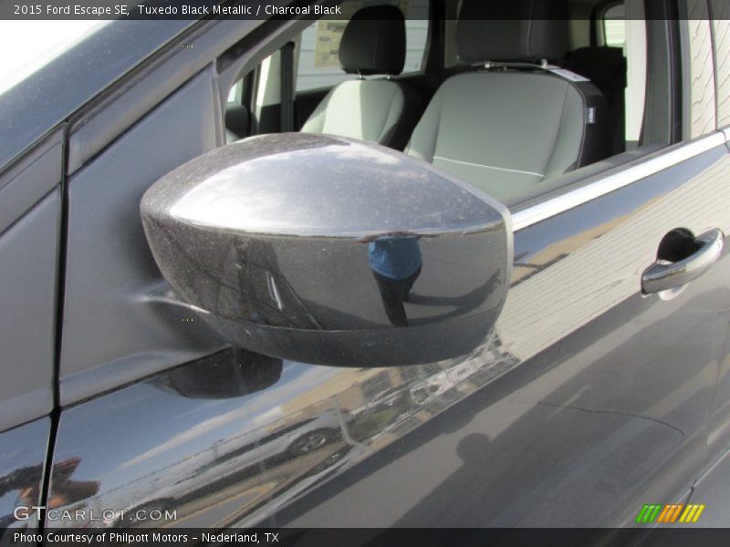 Tuxedo Black Metallic / Charcoal Black 2015 Ford Escape SE