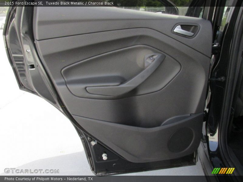 Tuxedo Black Metallic / Charcoal Black 2015 Ford Escape SE