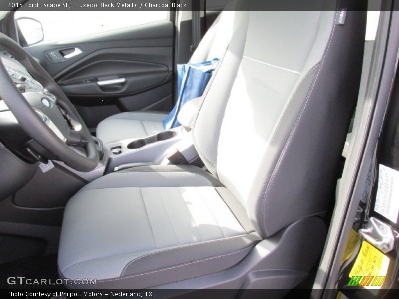 Tuxedo Black Metallic / Charcoal Black 2015 Ford Escape SE
