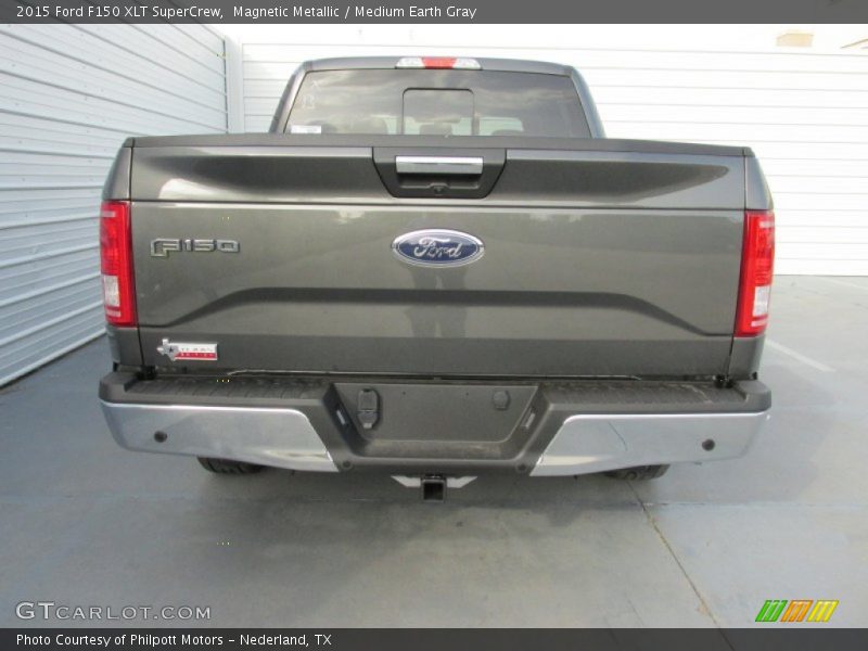 Magnetic Metallic / Medium Earth Gray 2015 Ford F150 XLT SuperCrew