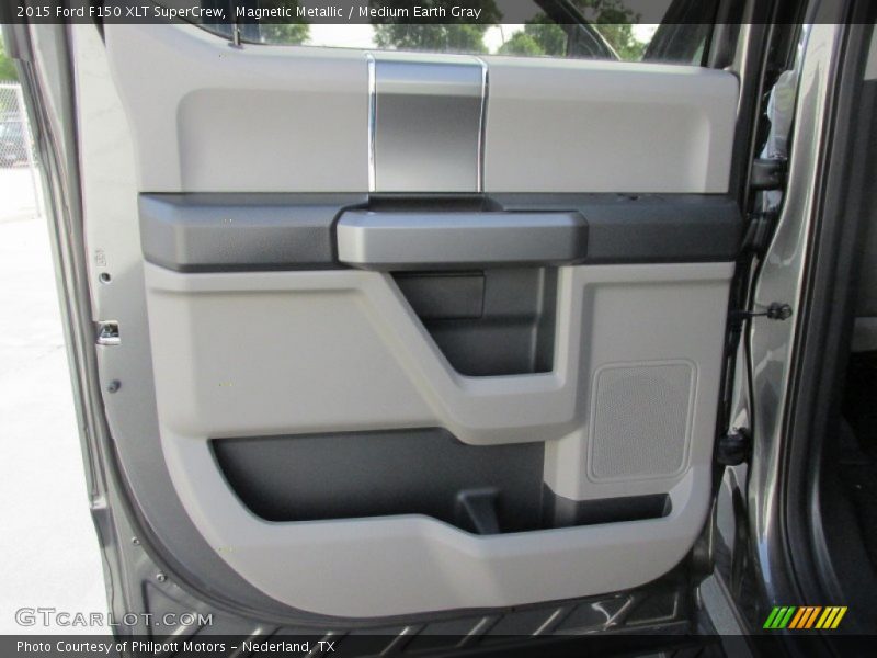 Magnetic Metallic / Medium Earth Gray 2015 Ford F150 XLT SuperCrew