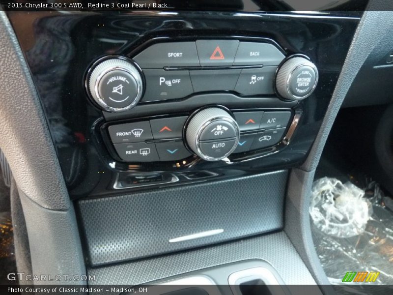 Controls of 2015 300 S AWD