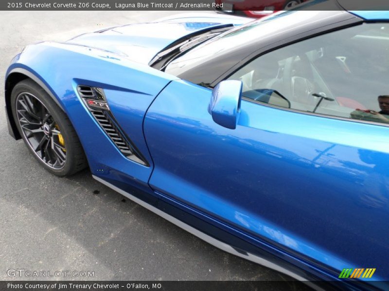 Laguna Blue Tintcoat / Adrenaline Red 2015 Chevrolet Corvette Z06 Coupe