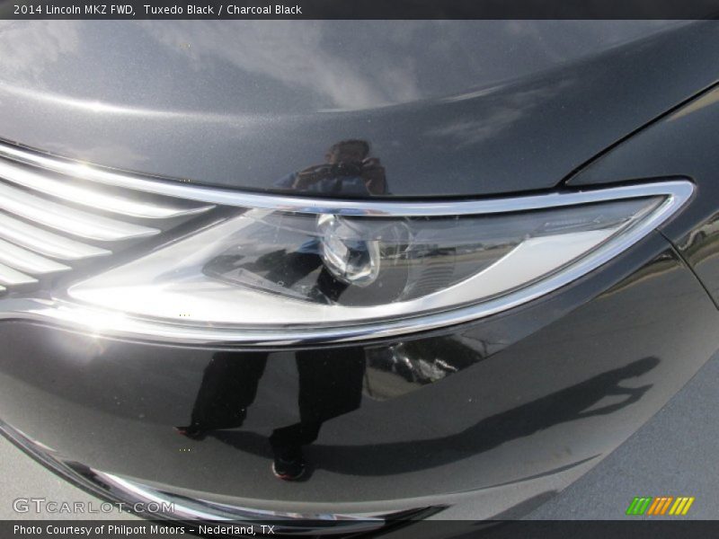 Tuxedo Black / Charcoal Black 2014 Lincoln MKZ FWD