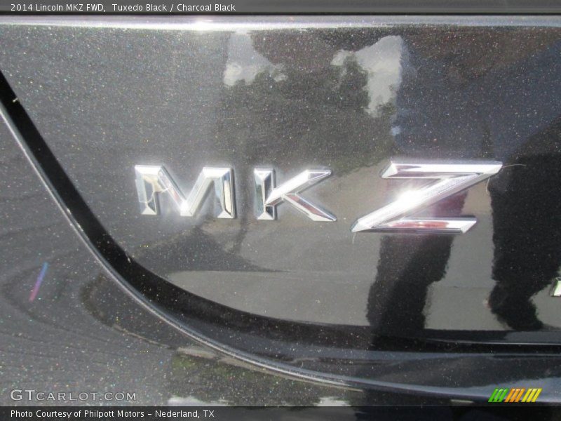 Tuxedo Black / Charcoal Black 2014 Lincoln MKZ FWD