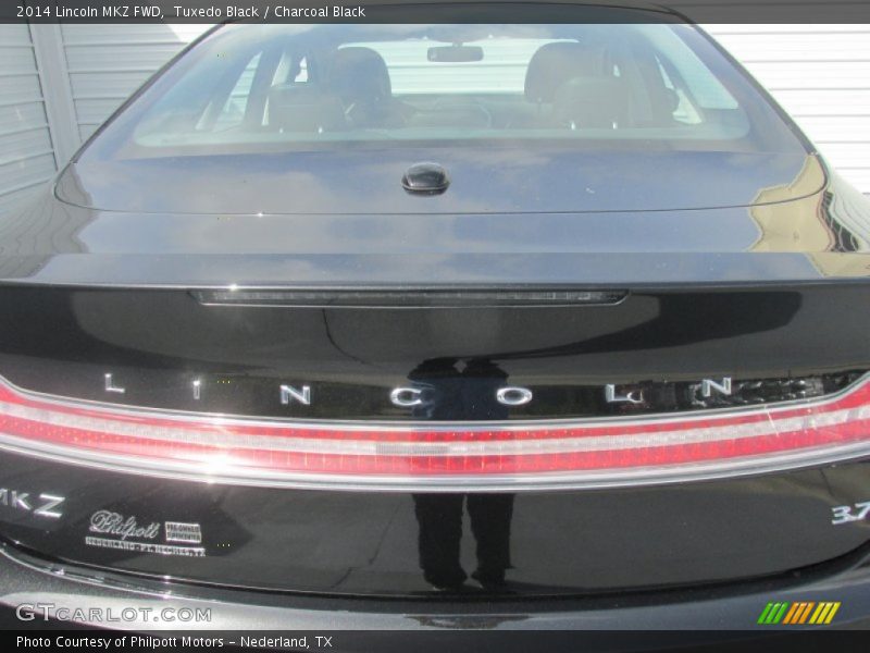 Tuxedo Black / Charcoal Black 2014 Lincoln MKZ FWD