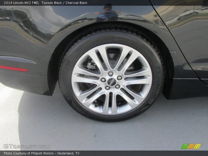 Tuxedo Black / Charcoal Black 2014 Lincoln MKZ FWD