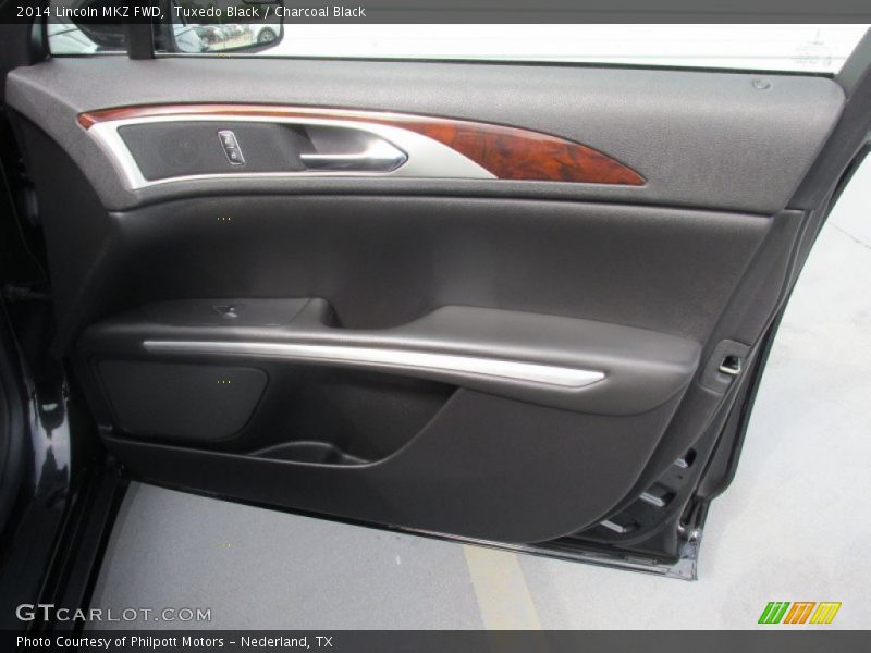 Tuxedo Black / Charcoal Black 2014 Lincoln MKZ FWD