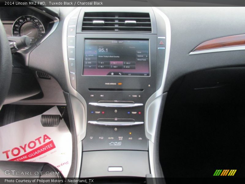 Tuxedo Black / Charcoal Black 2014 Lincoln MKZ FWD