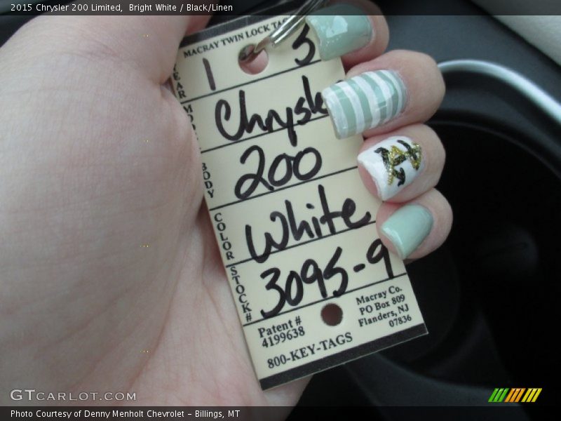 Bright White / Black/Linen 2015 Chrysler 200 Limited