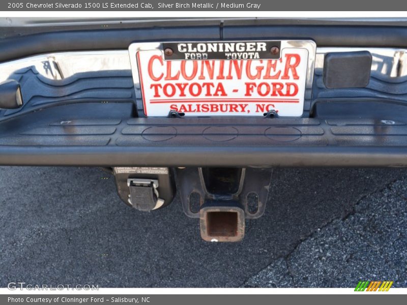 Silver Birch Metallic / Medium Gray 2005 Chevrolet Silverado 1500 LS Extended Cab