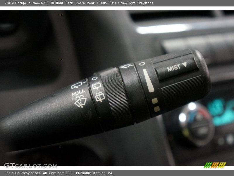Brilliant Black Crystal Pearl / Dark Slate Gray/Light Graystone 2009 Dodge Journey R/T