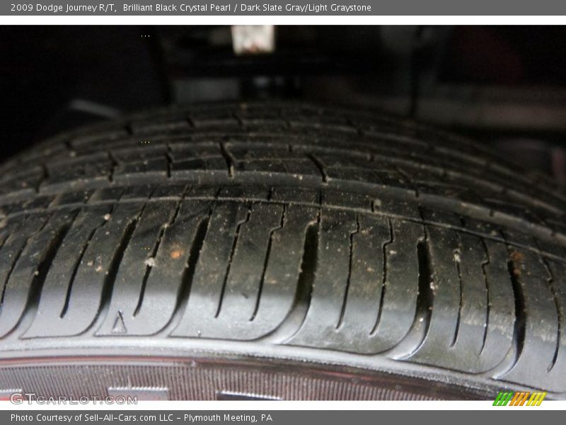 Brilliant Black Crystal Pearl / Dark Slate Gray/Light Graystone 2009 Dodge Journey R/T