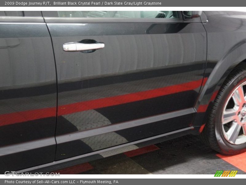 Brilliant Black Crystal Pearl / Dark Slate Gray/Light Graystone 2009 Dodge Journey R/T