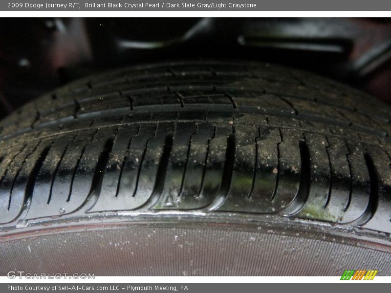 Brilliant Black Crystal Pearl / Dark Slate Gray/Light Graystone 2009 Dodge Journey R/T