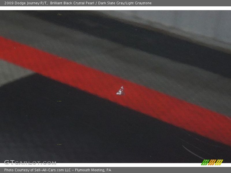 Brilliant Black Crystal Pearl / Dark Slate Gray/Light Graystone 2009 Dodge Journey R/T
