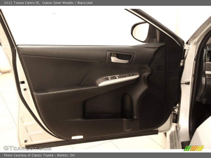Classic Silver Metallic / Black/Ash 2012 Toyota Camry SE