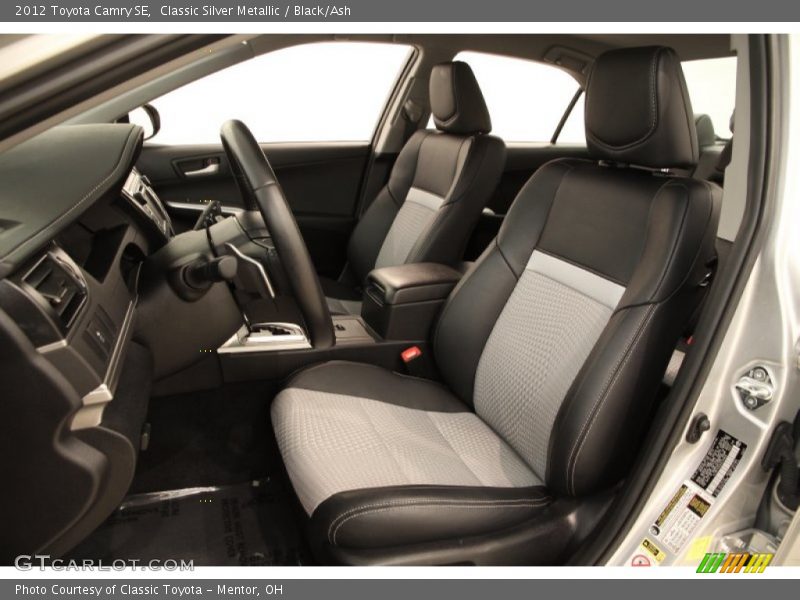 Classic Silver Metallic / Black/Ash 2012 Toyota Camry SE
