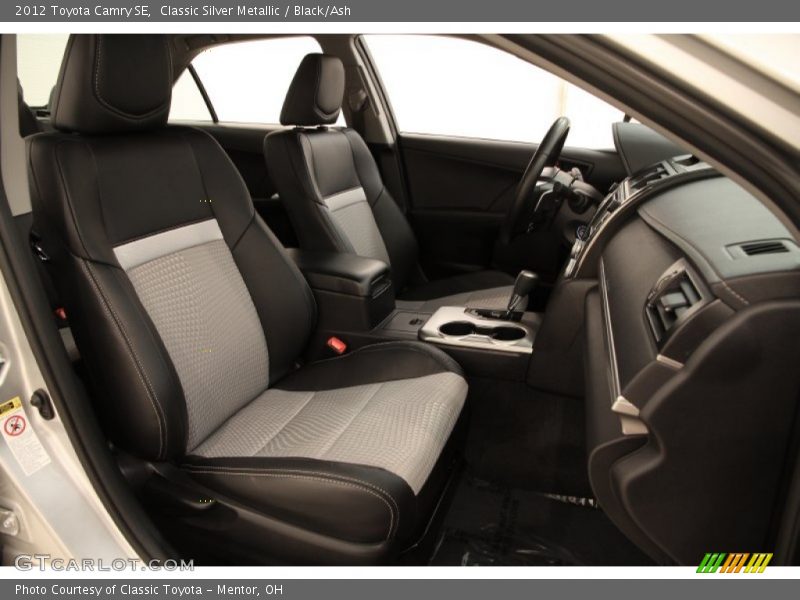 Classic Silver Metallic / Black/Ash 2012 Toyota Camry SE